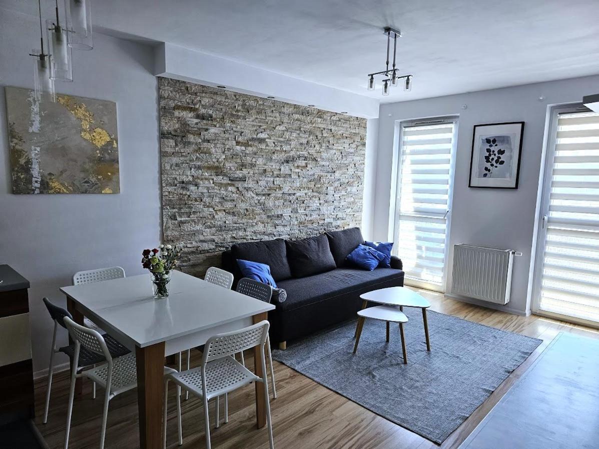 Mieszkanie 6-Osobowe Krakow Przy Plywajacych Basenach Zakrzowek Dış mekan fotoğraf
